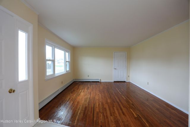 11 Mountain View Avenue, Saugerties, NY 12477