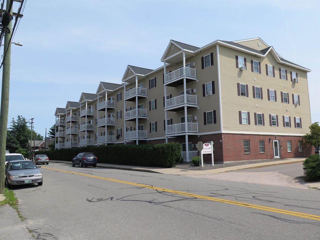18 Harbor Ave Apt 212, Nashua, NH 03060