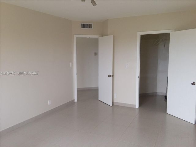 8290 Lake Dr 510, Doral, FL 33166