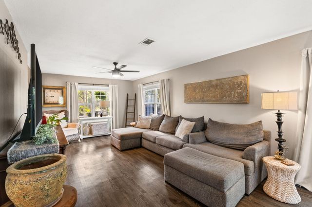 110 Rodney Drive, Freeport, FL 32439