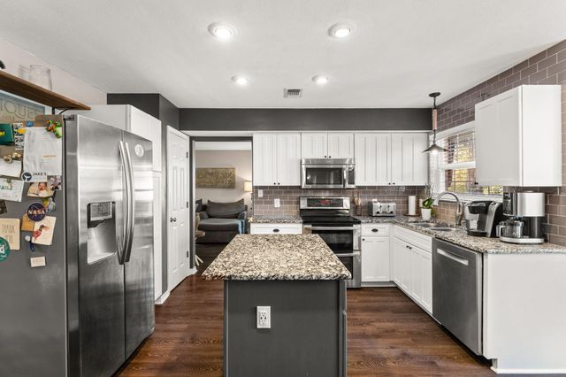 110 Rodney Drive, Freeport, FL 32439