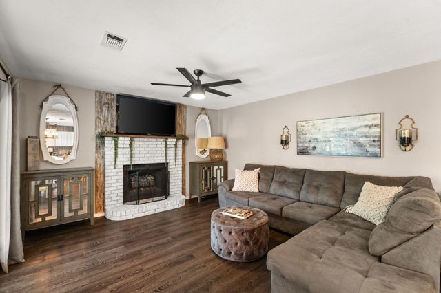 110 Rodney Drive, Freeport, FL 32439