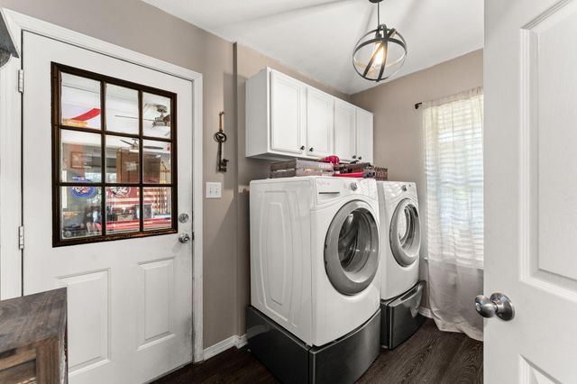 110 Rodney Drive, Freeport, FL 32439