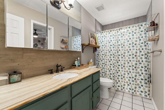 110 Rodney Drive, Freeport, FL 32439