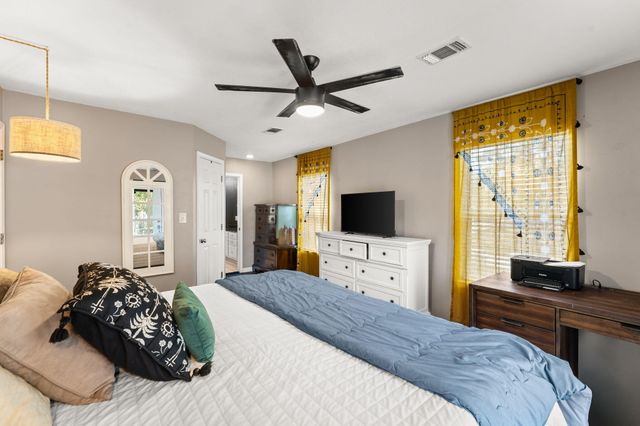 110 Rodney Drive, Freeport, FL 32439