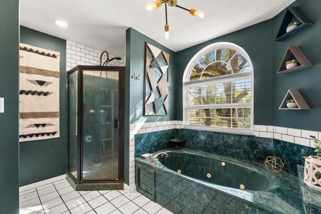 110 Rodney Drive, Freeport, FL 32439