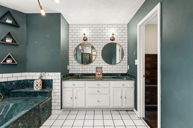 110 Rodney Drive, Freeport, FL 32439