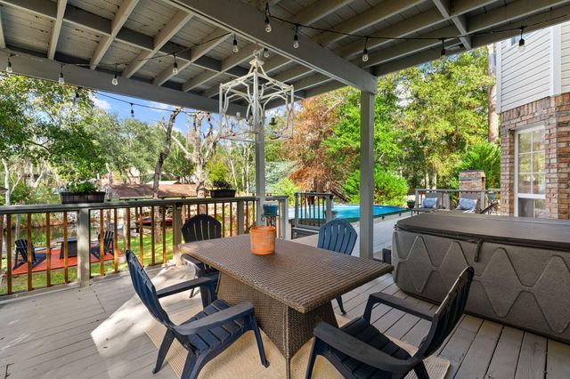 110 Rodney Drive, Freeport, FL 32439