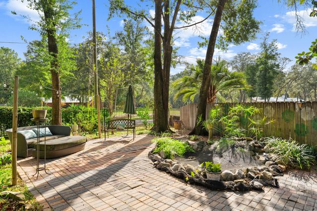 110 Rodney Drive, Freeport, FL 32439