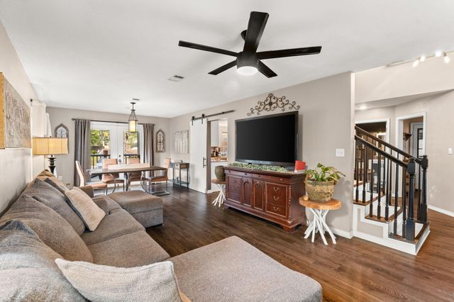 110 Rodney Drive, Freeport, FL 32439