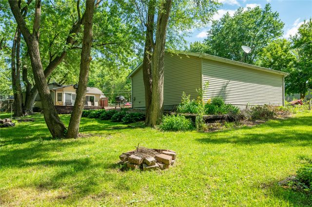 404 Titus Avenue, Des Moines, IA 50315