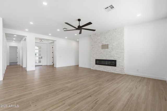 10246 E MCLELLAN Road, Mesa, AZ 85207