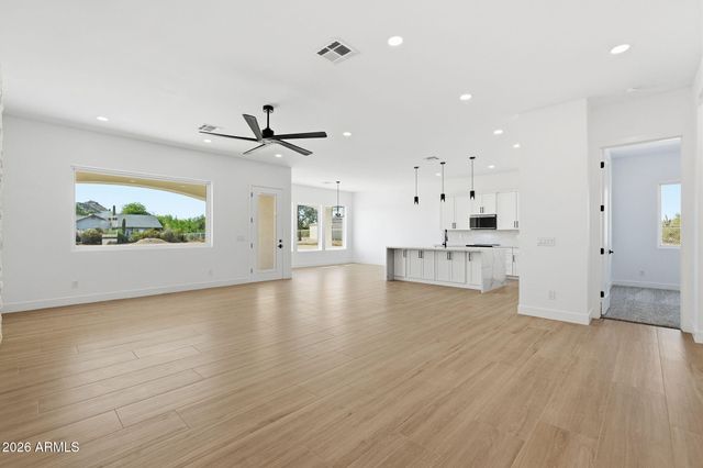 10246 E MCLELLAN Road, Mesa, AZ 85207