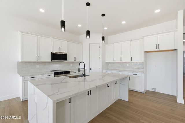 10246 E MCLELLAN Road, Mesa, AZ 85207