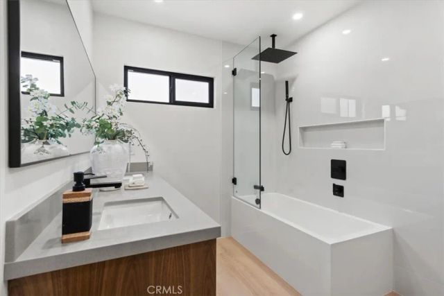 3893 Cherrywood, Los Angeles, CA 90008