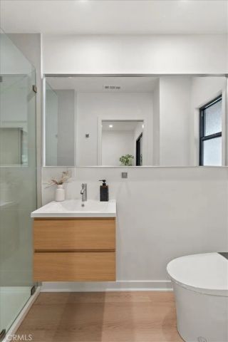 3893 Cherrywood, Los Angeles, CA 90008