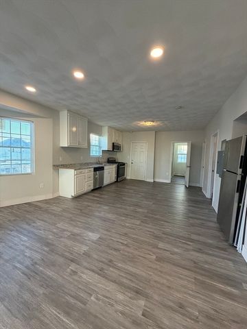 539-541 North Front Street 2, New Bedford, MA 02745