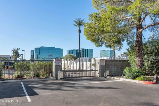 5223 N 24TH Street 105, Phoenix, AZ 85016