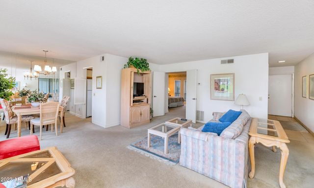 5223 N 24TH Street 105, Phoenix, AZ 85016