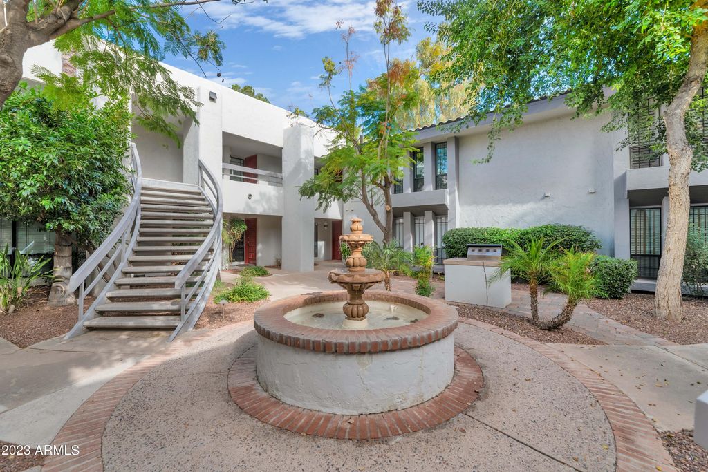 5223 N 24TH Street 105, Phoenix, AZ 85016