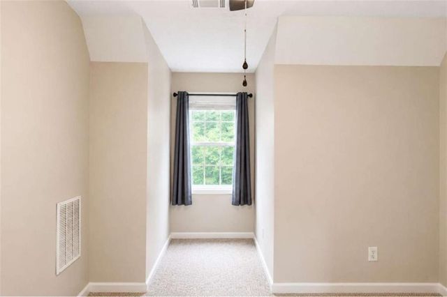 523 S River Drive S, Jackson, GA 30233
