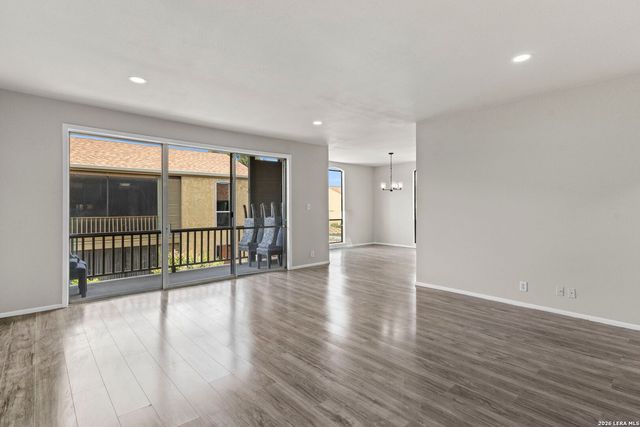 3678 Hidden Dr Apt 1503, San Antonio, TX 78217