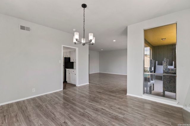 3678 Hidden Dr Apt 1503, San Antonio, TX 78217