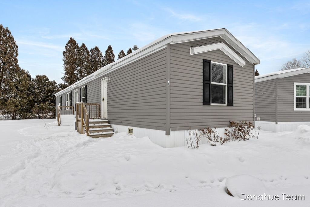 1800 W Main 50, Lowell, MI 49331