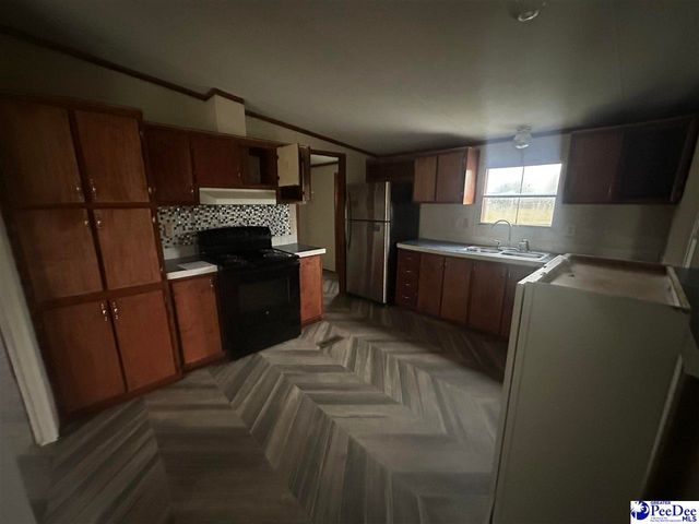 3915 Wentworth Rd, Marion, SC 29571