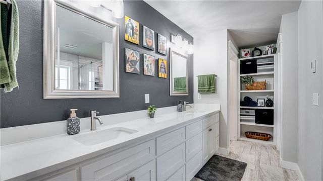 17 Carsaig Circle, Bella Vista, AR 72715