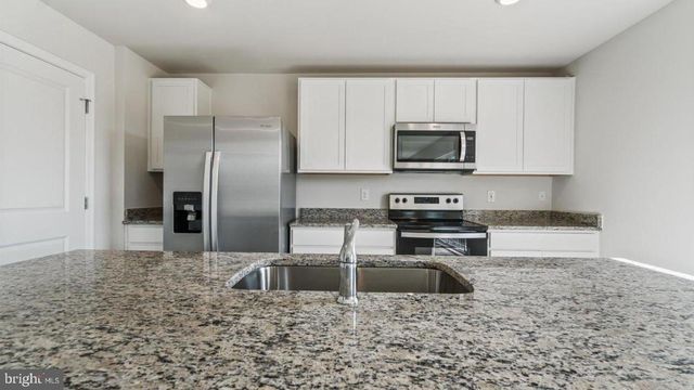 1220 MOLLER AVE, Hagerstown, MD 21740