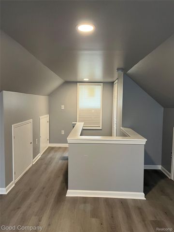 19745 Kelly Rd, Detroit, MI 48225