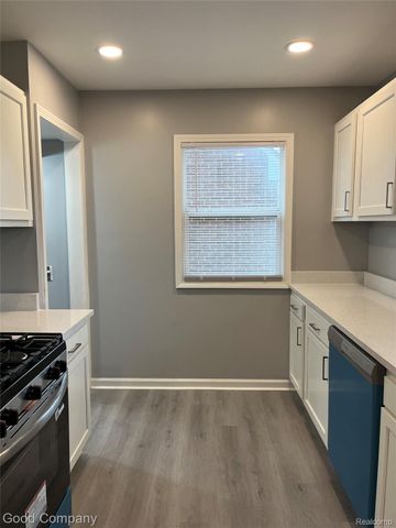 19745 Kelly Rd, Detroit, MI 48225