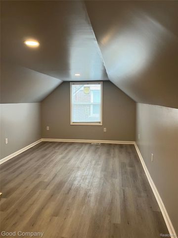 19745 Kelly Rd, Detroit, MI 48225