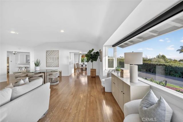 15 Vista Del Sol, Laguna Beach, CA 92651