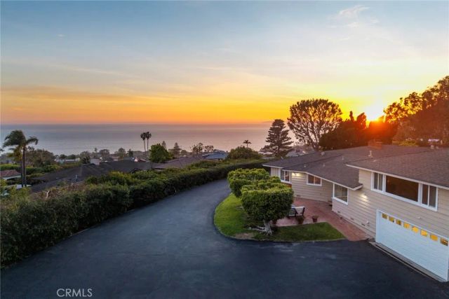 15 Vista Del Sol, Laguna Beach, CA 92651