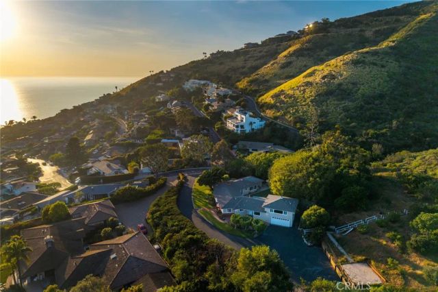 15 Vista Del Sol, Laguna Beach, CA 92651