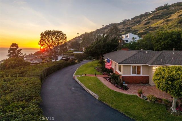 15 Vista Del Sol, Laguna Beach, CA 92651