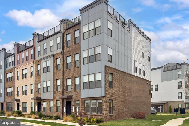 20328 NEWFOUNDLAND SQ, Ashburn, VA 20147