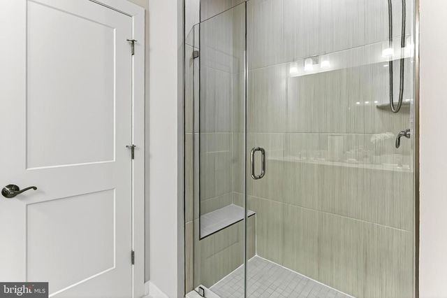 20328 NEWFOUNDLAND SQ, Ashburn, VA 20147