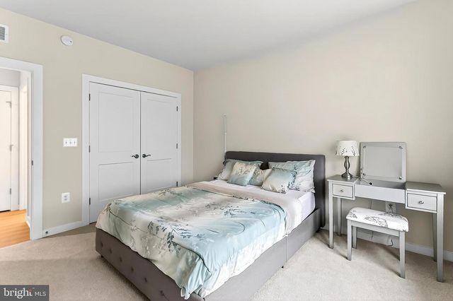 20328 NEWFOUNDLAND SQ, Ashburn, VA 20147