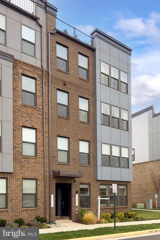 20328 NEWFOUNDLAND SQ, Ashburn, VA 20147