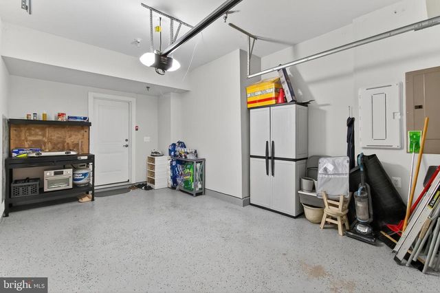 20328 NEWFOUNDLAND SQ, Ashburn, VA 20147