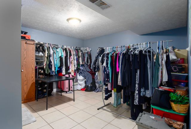 527 Sheffield Drive, Versailles, KY 40383