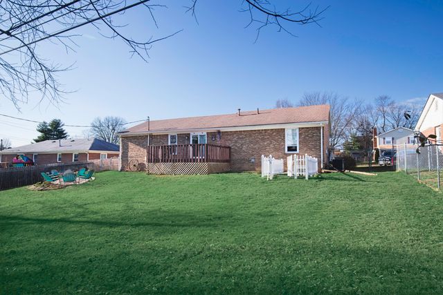 527 Sheffield Drive, Versailles, KY 40383
