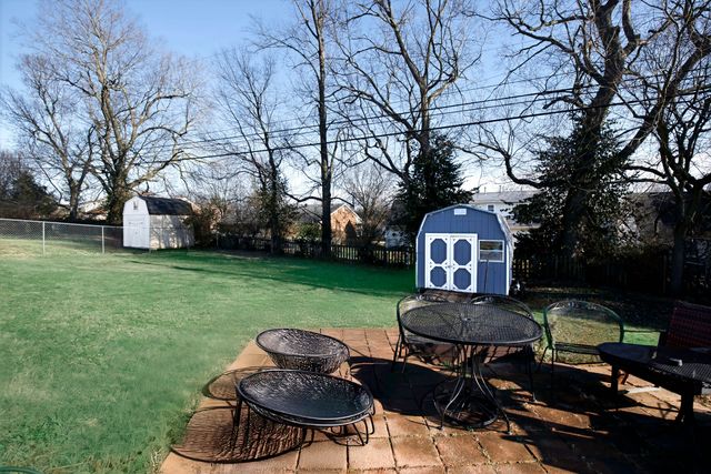 527 Sheffield Drive, Versailles, KY 40383