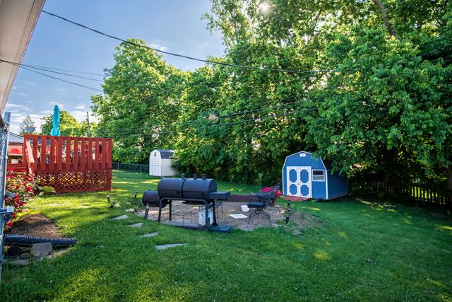 527 Sheffield Drive, Versailles, KY 40383