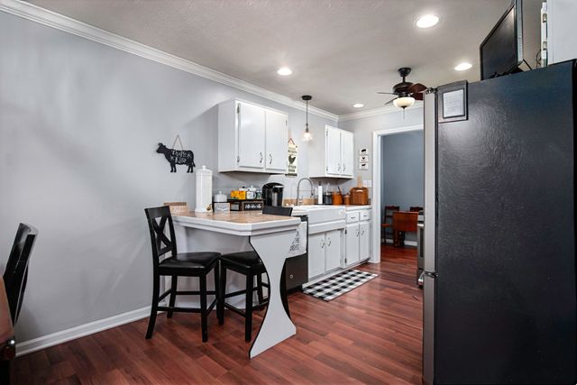 527 Sheffield Drive, Versailles, KY 40383