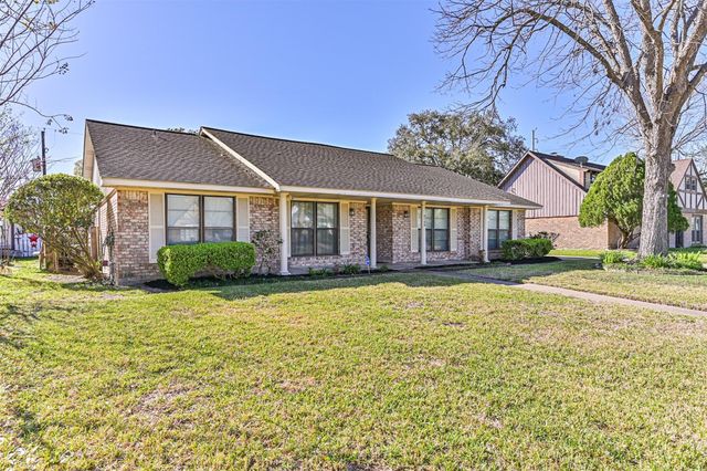 5106 Sleepy Creek Drive, Houston, TX 77017