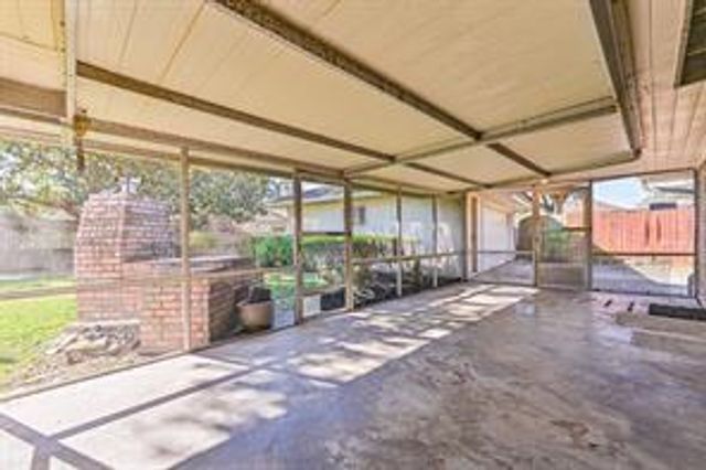 5106 Sleepy Creek Drive, Houston, TX 77017